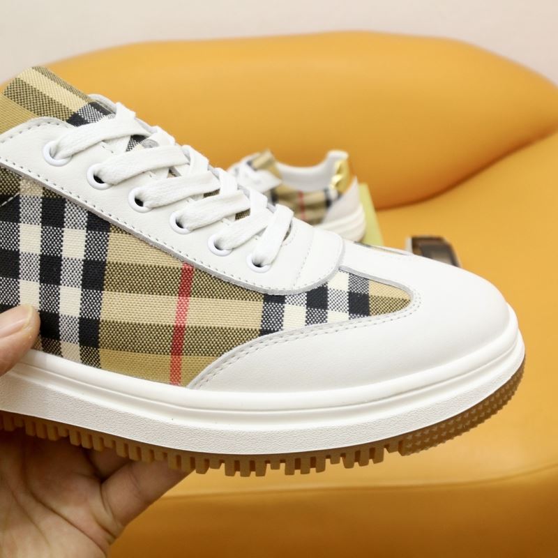 Burberry Low Shoes